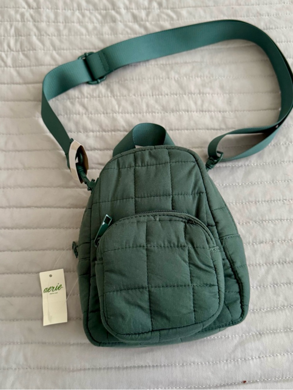 NWT Aerie Quilted Sling Bag